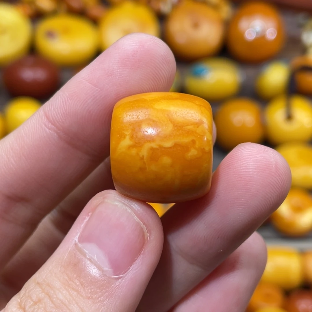 常***子蜜蜡未镶嵌裸石墩子