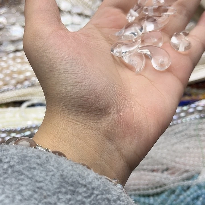 玛瑙/玉髓未镶嵌珠宝半成品2个白水晶吊坠