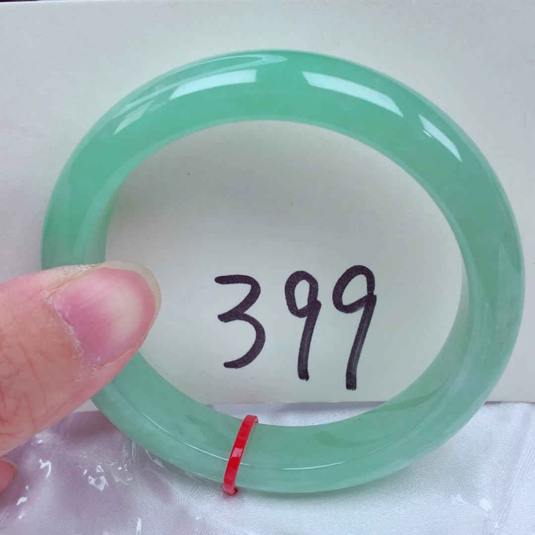 翡翠未镶嵌手镯翡翠