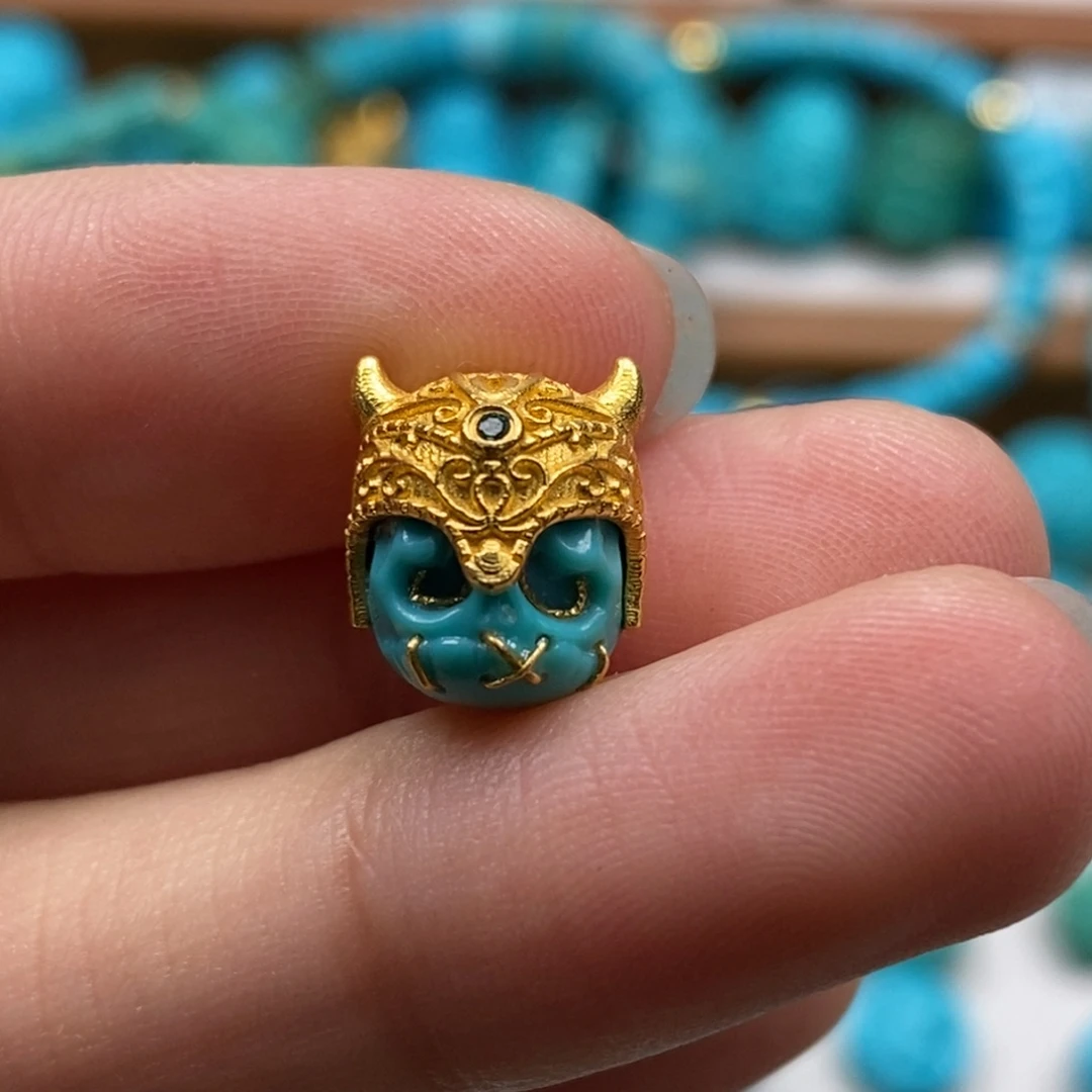 绿松石颈饰18K金镶嵌