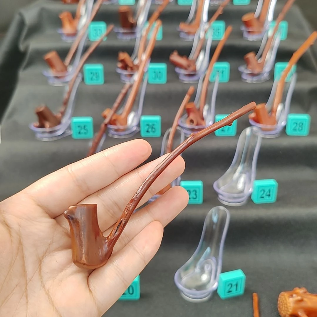 鹦***翔贵州檬子木烟斗一物一拍