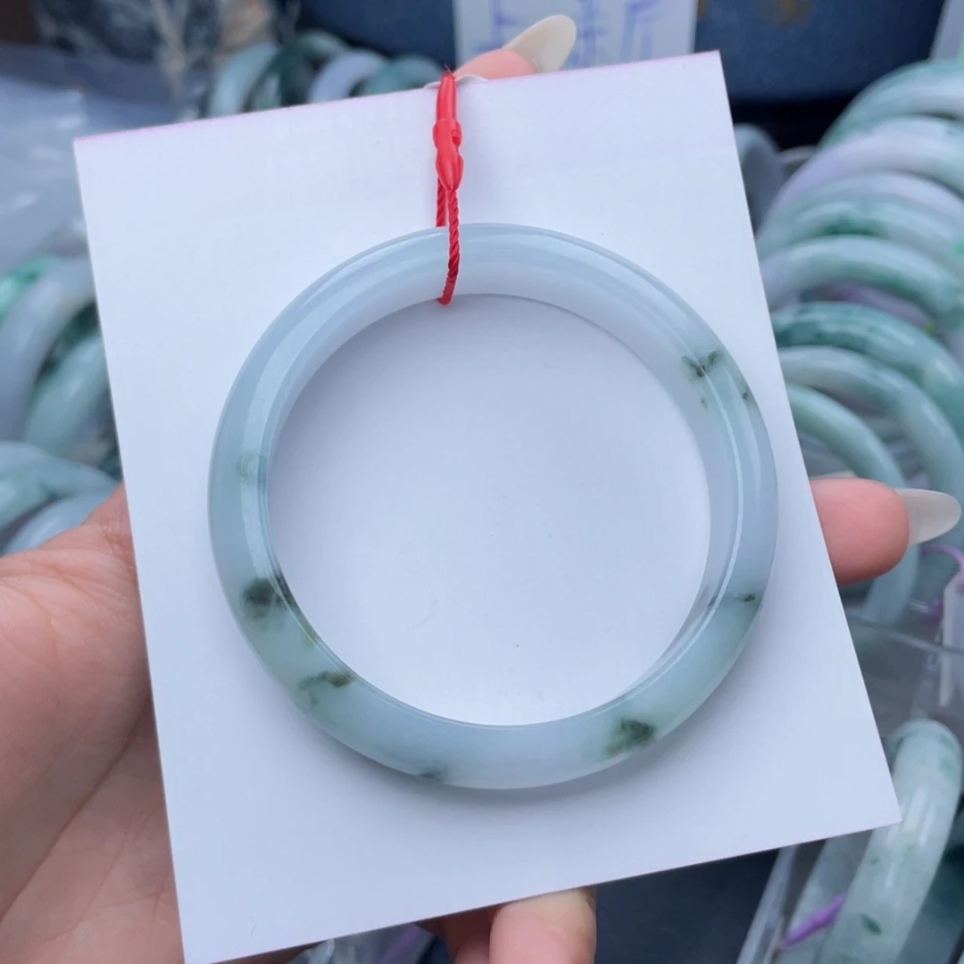 翡翠未镶嵌手镯58圈