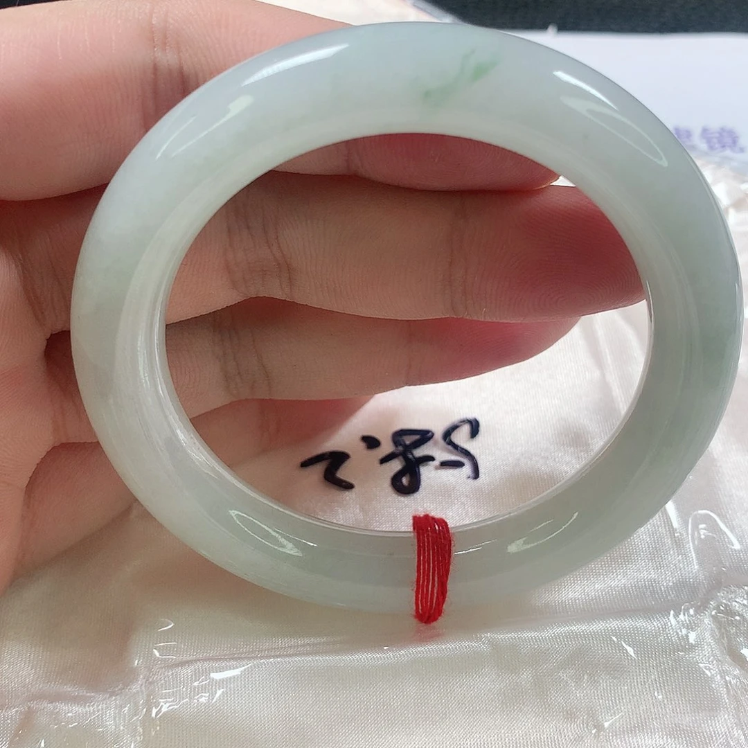翡翠手镯（圆镯）未镶嵌327号
