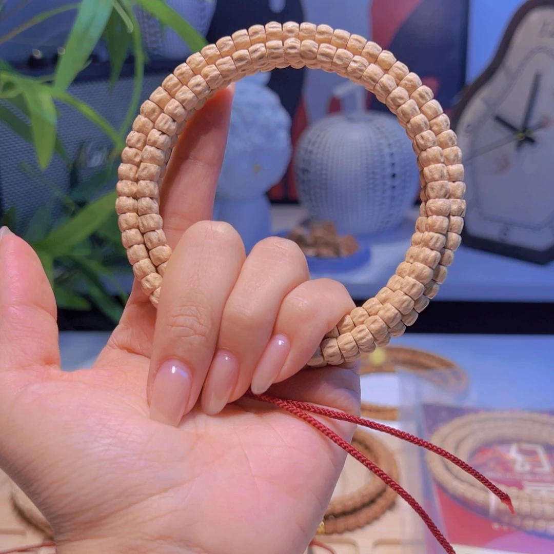 缘***份柏香籽/百香籽吊坠