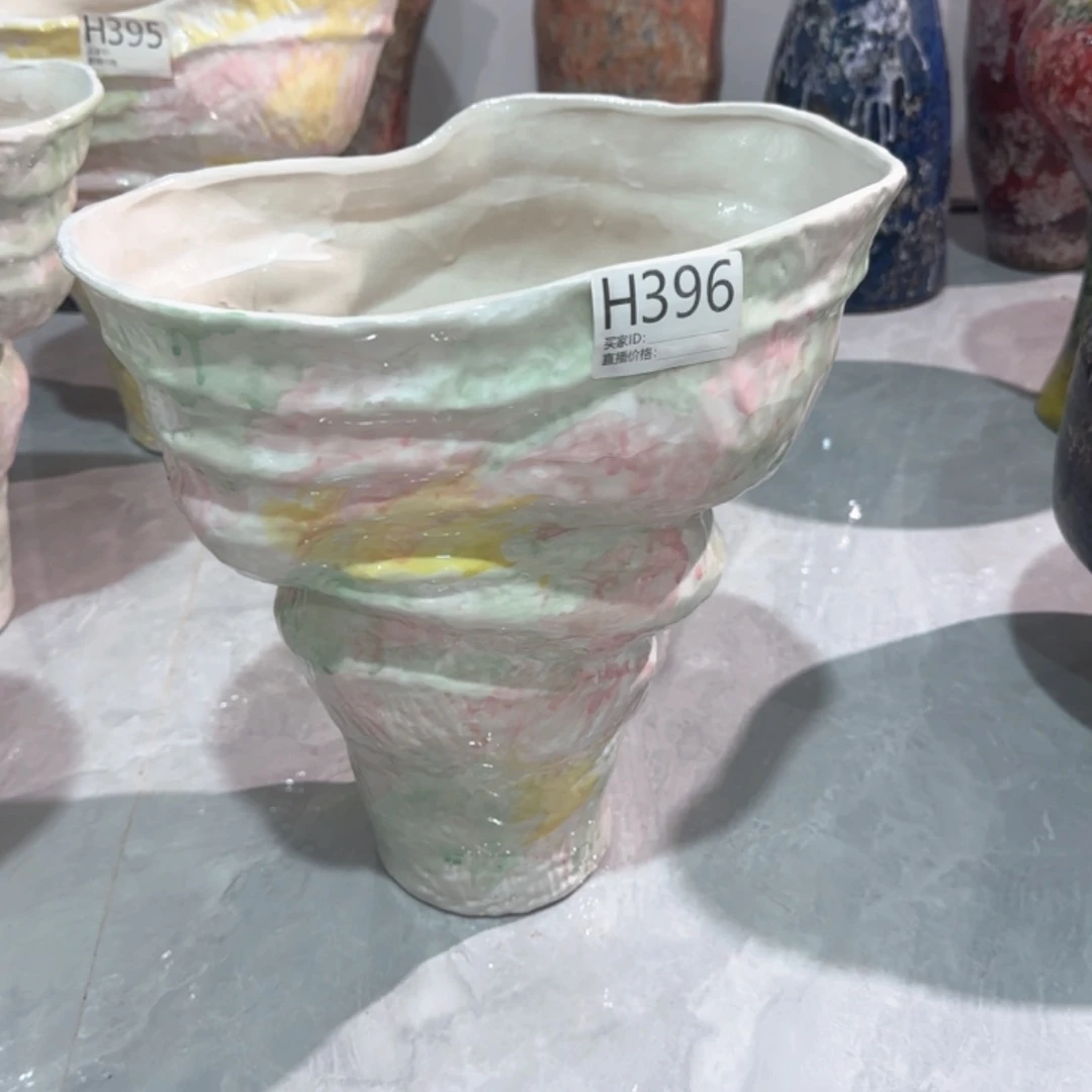 景德镇陶瓷艺术品丸****?