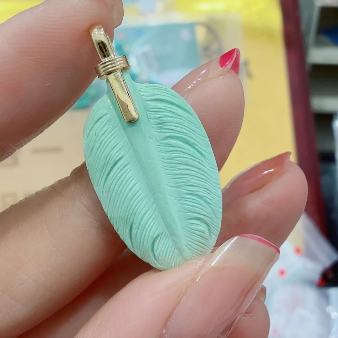 18K金镶嵌绿松石珠宝奇石