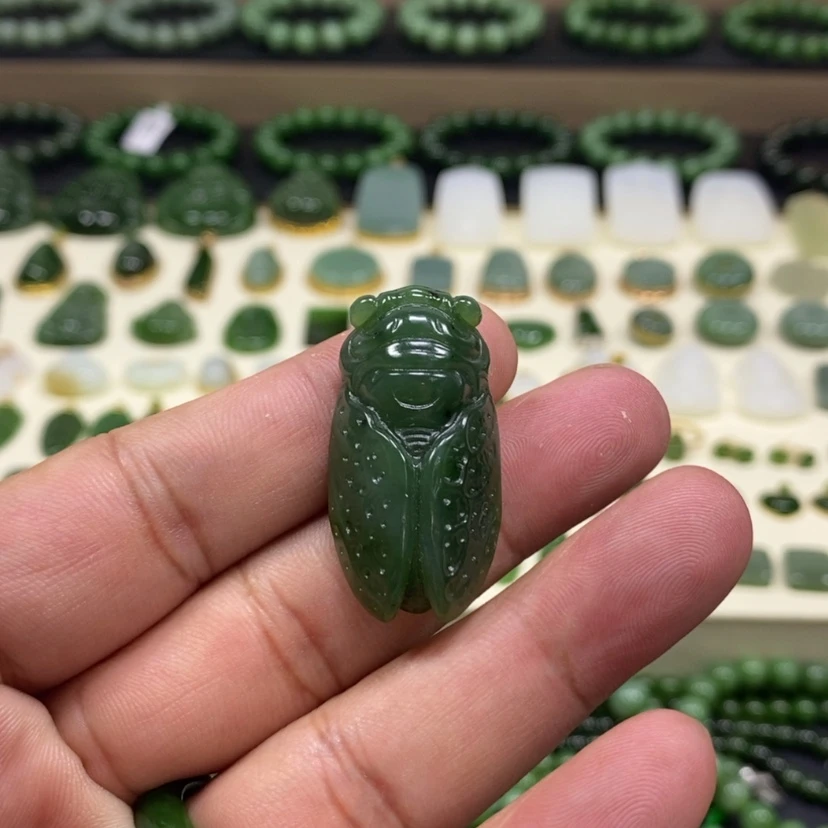 【闪购商品】颈饰未镶嵌和田玉（碧玉）