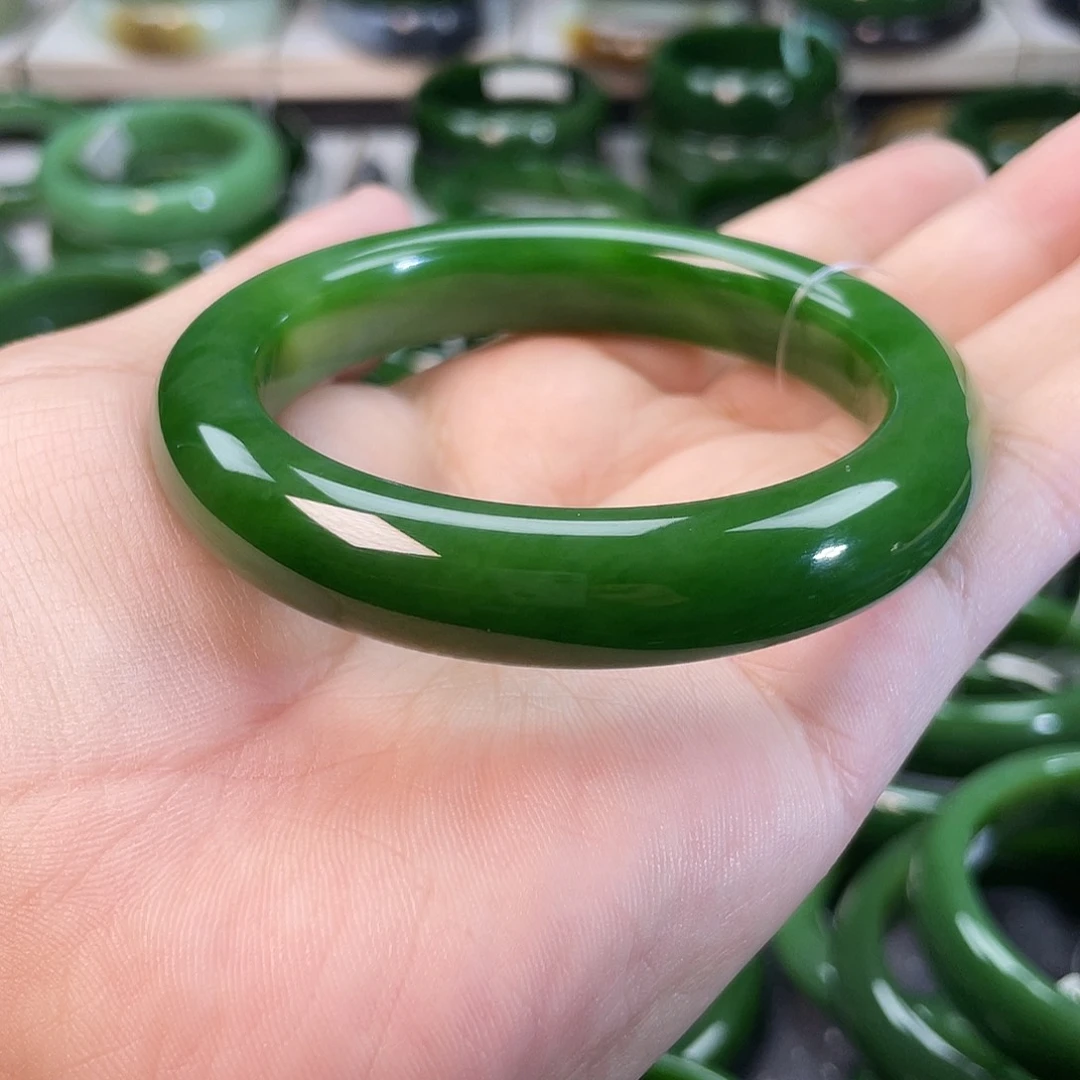 和田玉（碧玉）手镯未镶嵌