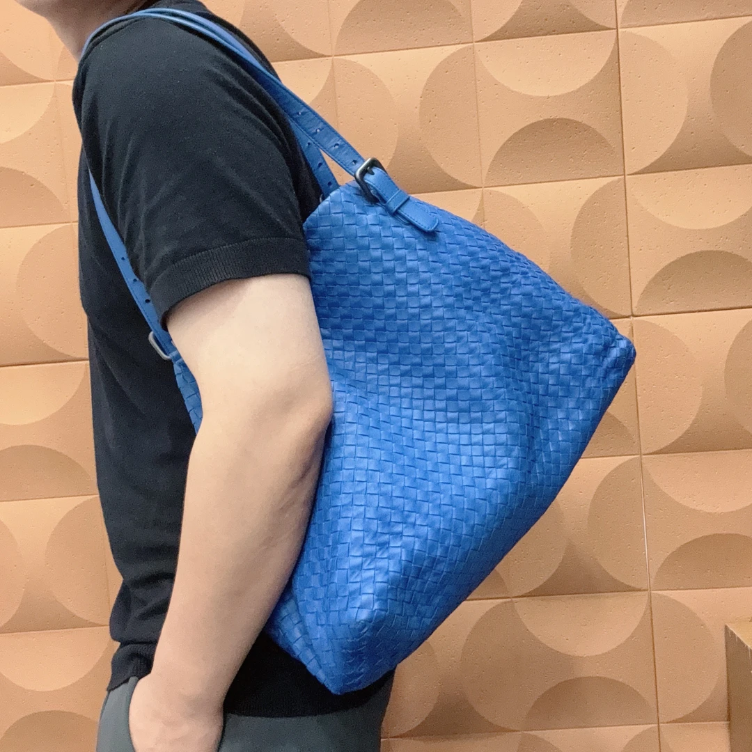 95新 BOTTEGA VENETA/葆蝶家 【胖】蓝色托特包