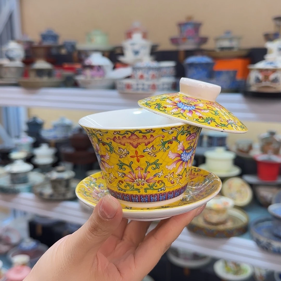 盖碗里的水煮开后放在