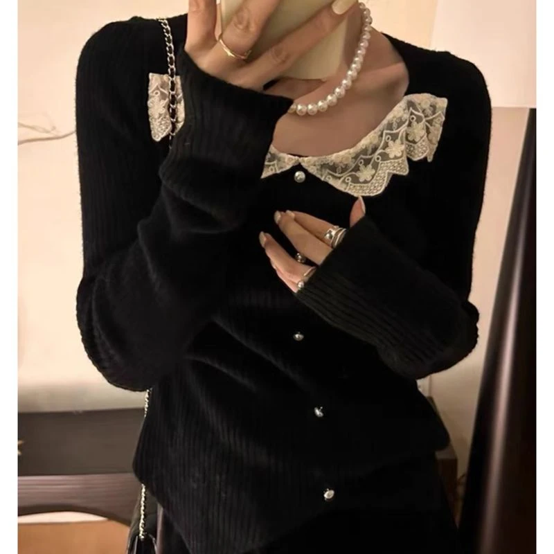 KIKI严选：10088-欧洲站秋冬新款法式复古拼接蕾丝边针织打底毛衣