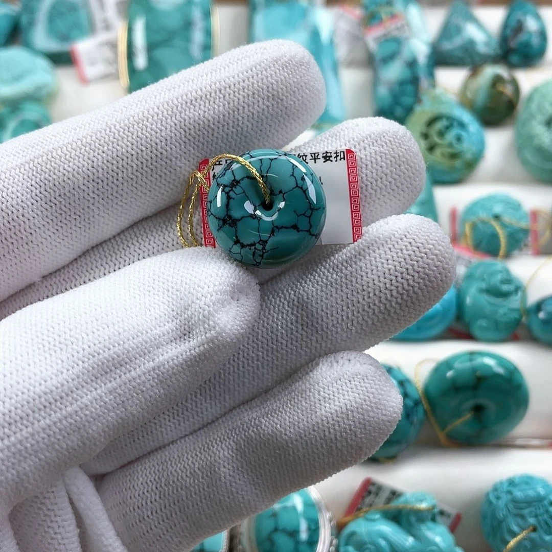 绿松石颈饰未镶嵌