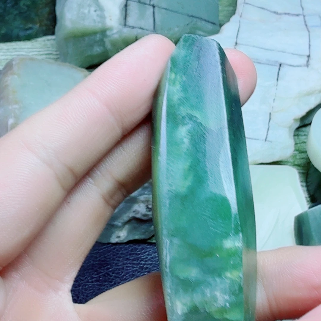 宇***未镶嵌和田玉（糖玉）挂件