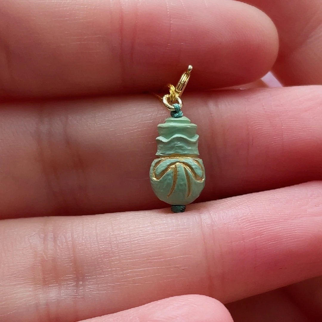 绿松石颈饰未镶嵌