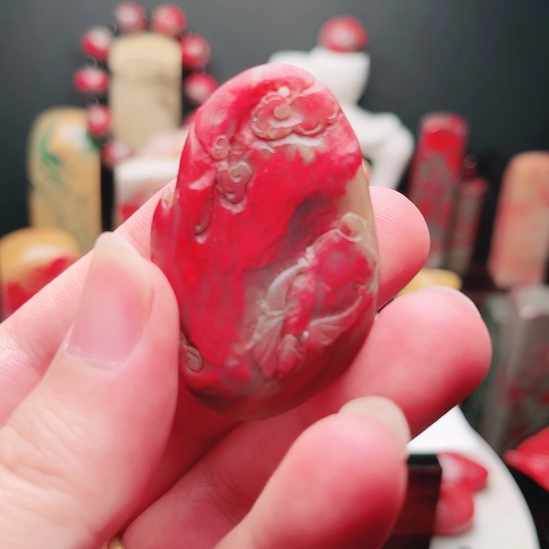 印石昌化石鸡血石挂件福在眼前