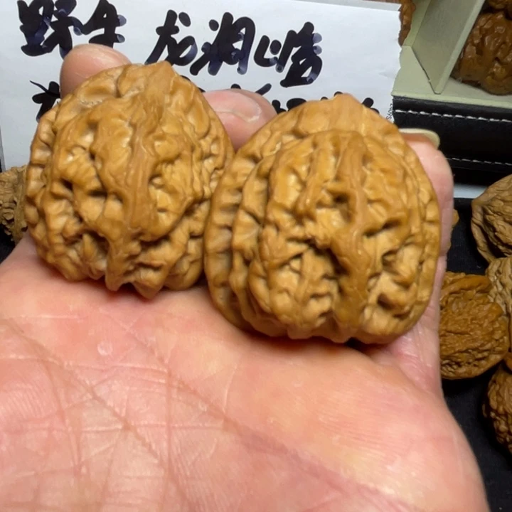 文玩核桃把件青***糖佛肚