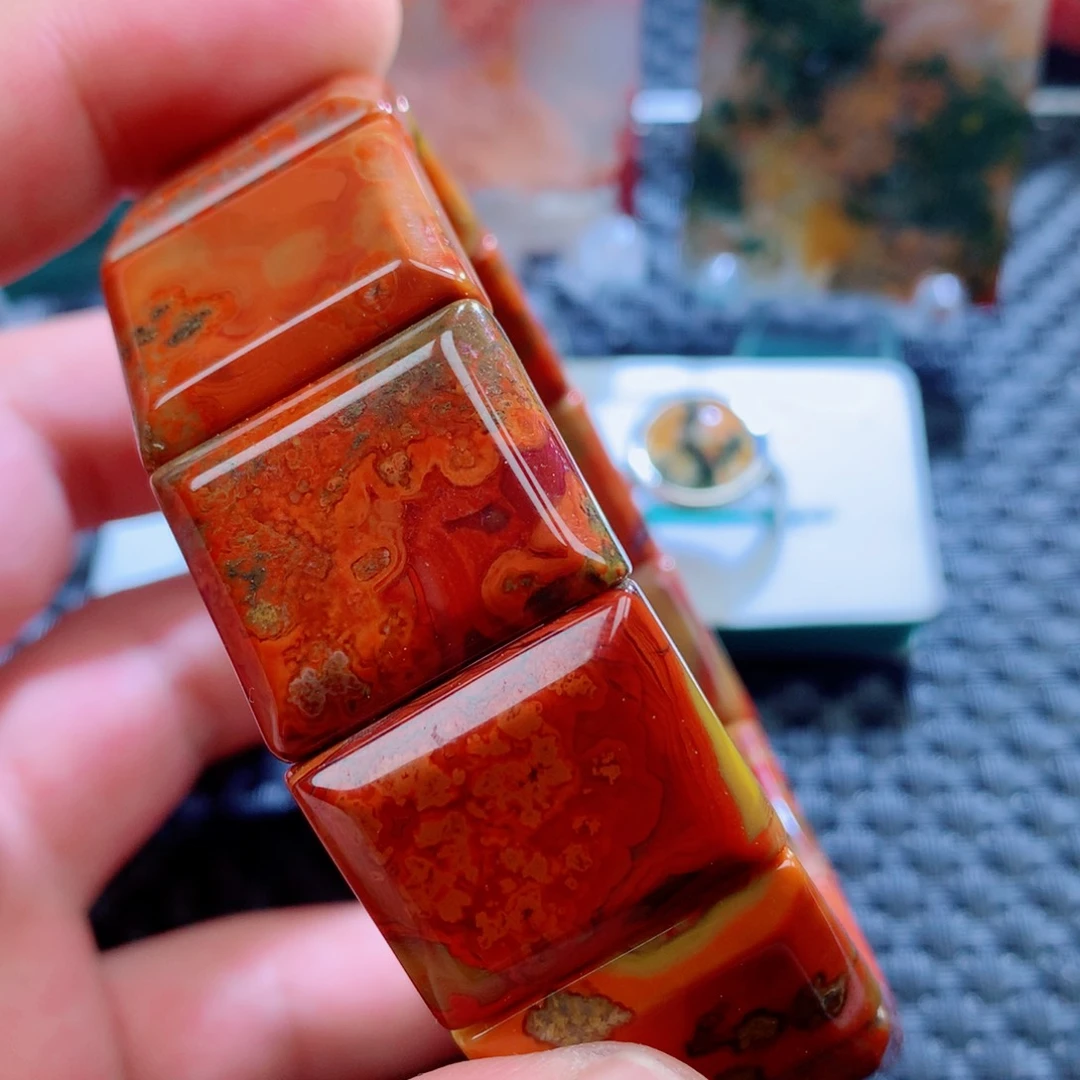 玛瑙/玉髓颈饰未镶嵌阿*