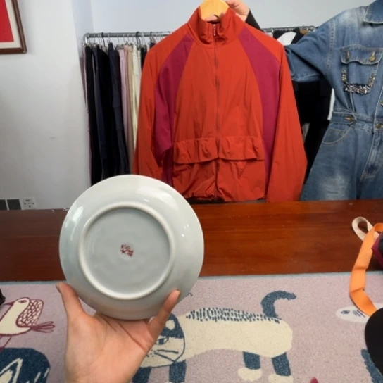 瓷片2码。。。115斤。。。。。。。。。。。。。