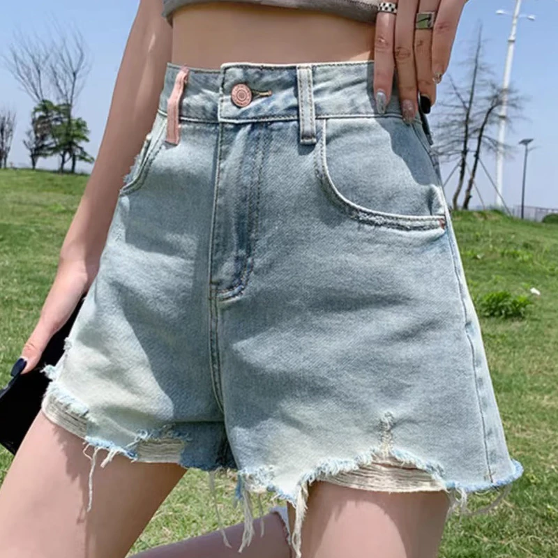 随机牛仔裤一条（抽中把腰围发给客服）