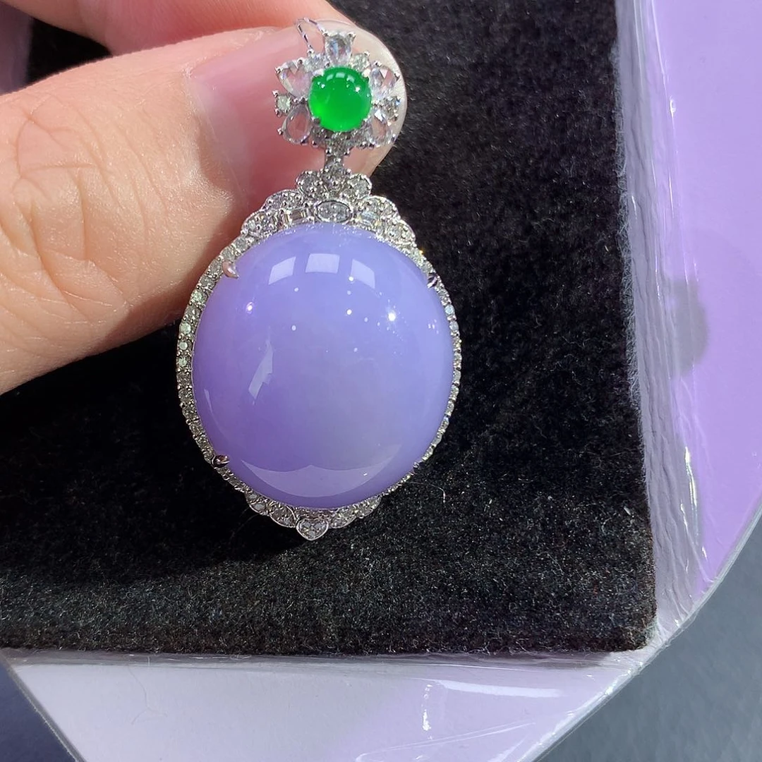 翡翠18K金镶嵌吊坠(赠链)