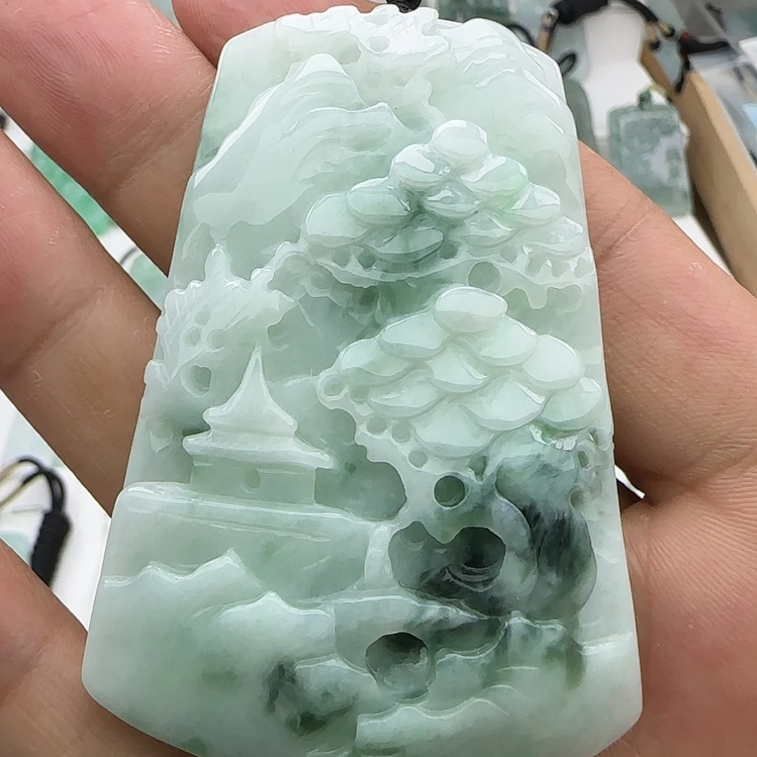 翡翠未镶嵌颈饰翡翠