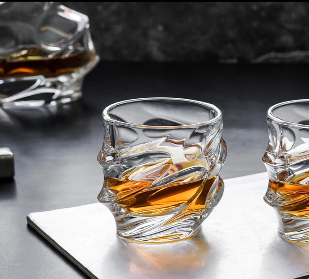 威士忌酒杯ins欧式高档玻璃啤酒杯 加厚玻璃杯洋酒杯威士忌杯批发