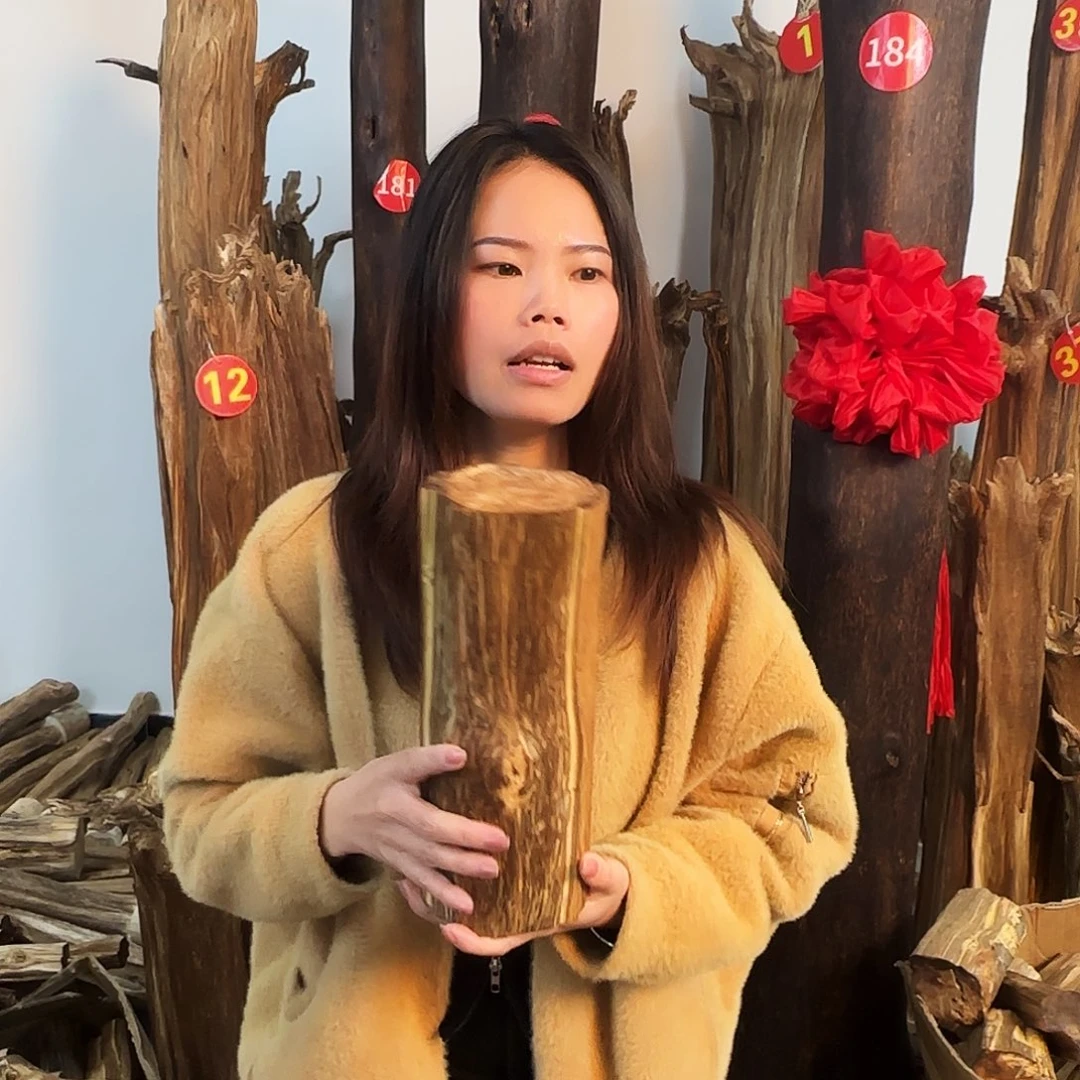 沉香摆件天然沉香原材料摆件➕底座