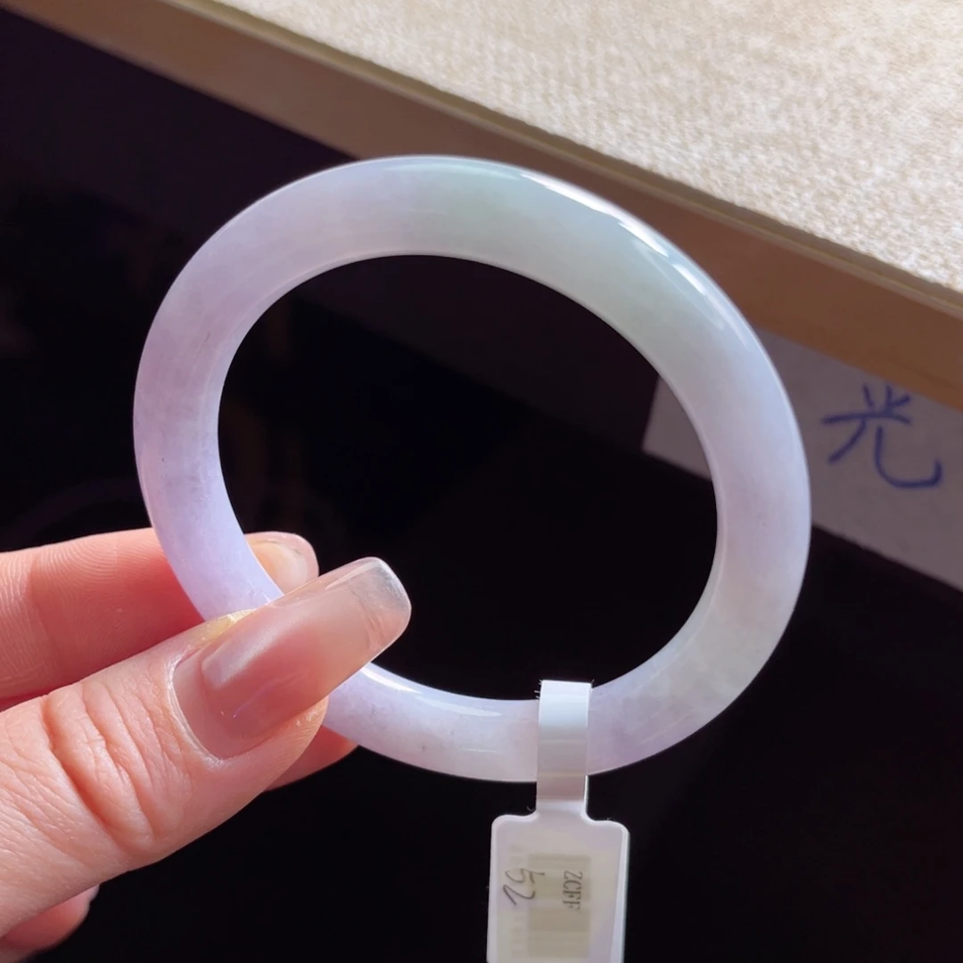 翡翠手镯未镶嵌手镯