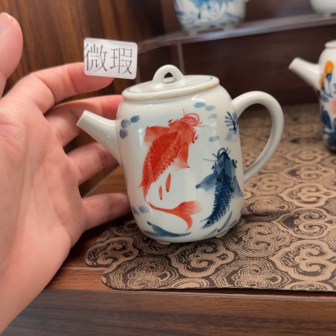釉下手绘茶具微瑕