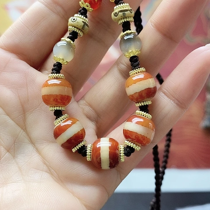 玛瑙/玉髓合金颈饰