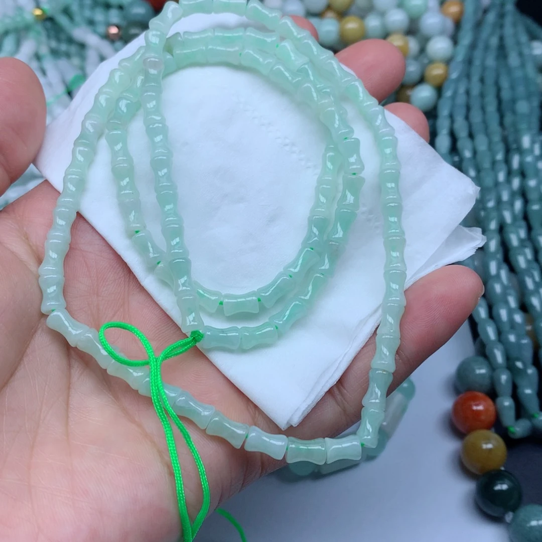 翡翠未镶嵌颈饰珠子