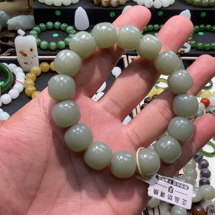 和田玉未镶嵌手串