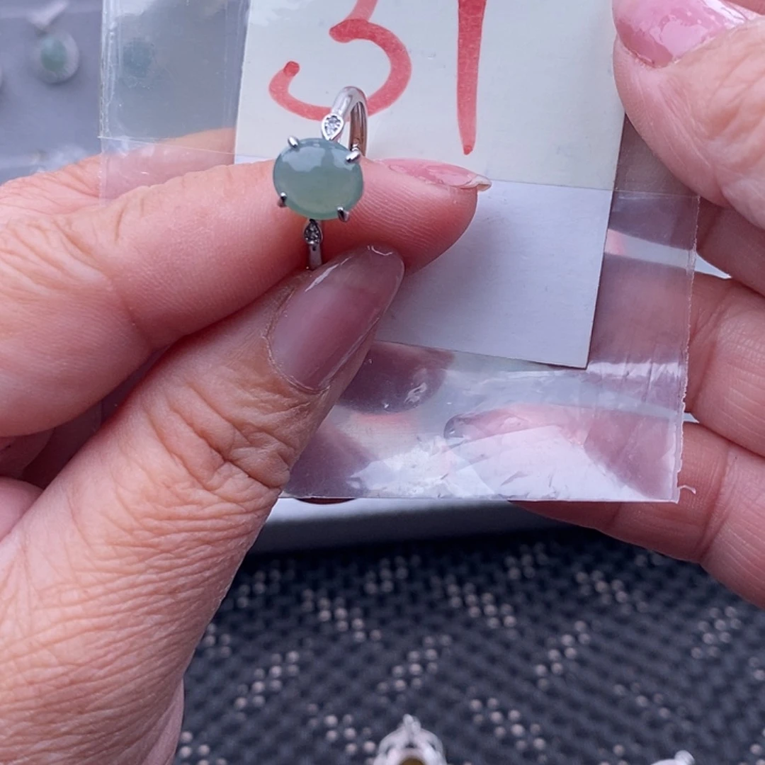 未镶嵌戒指翡翠缅甸
