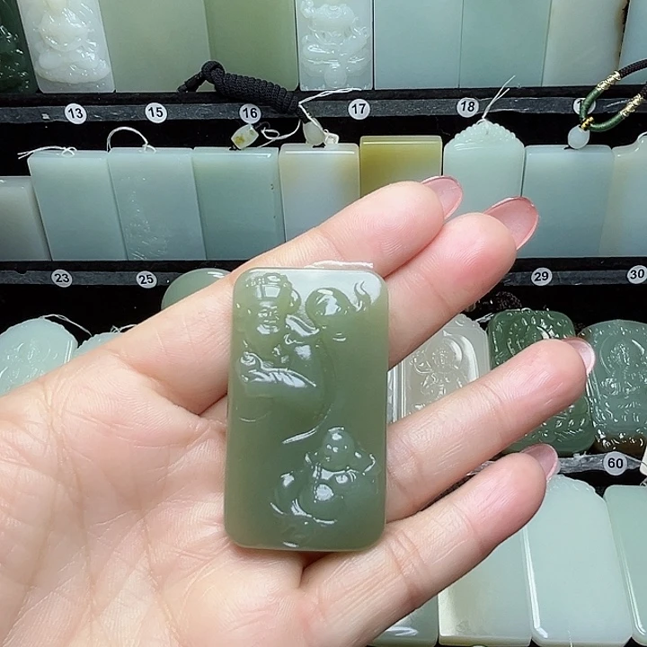 和田玉吊坠未镶嵌