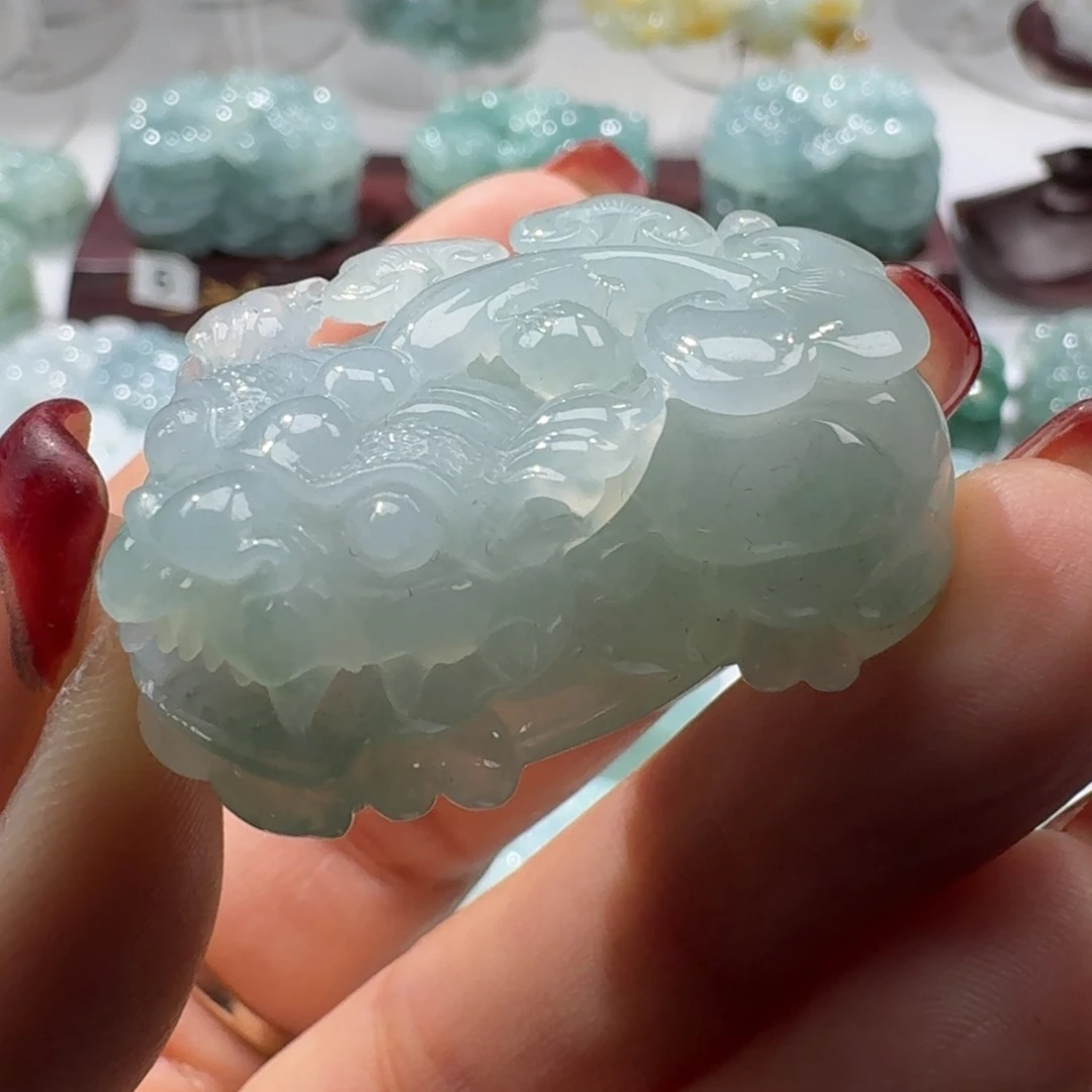 定制翡翠未镶嵌貔貅