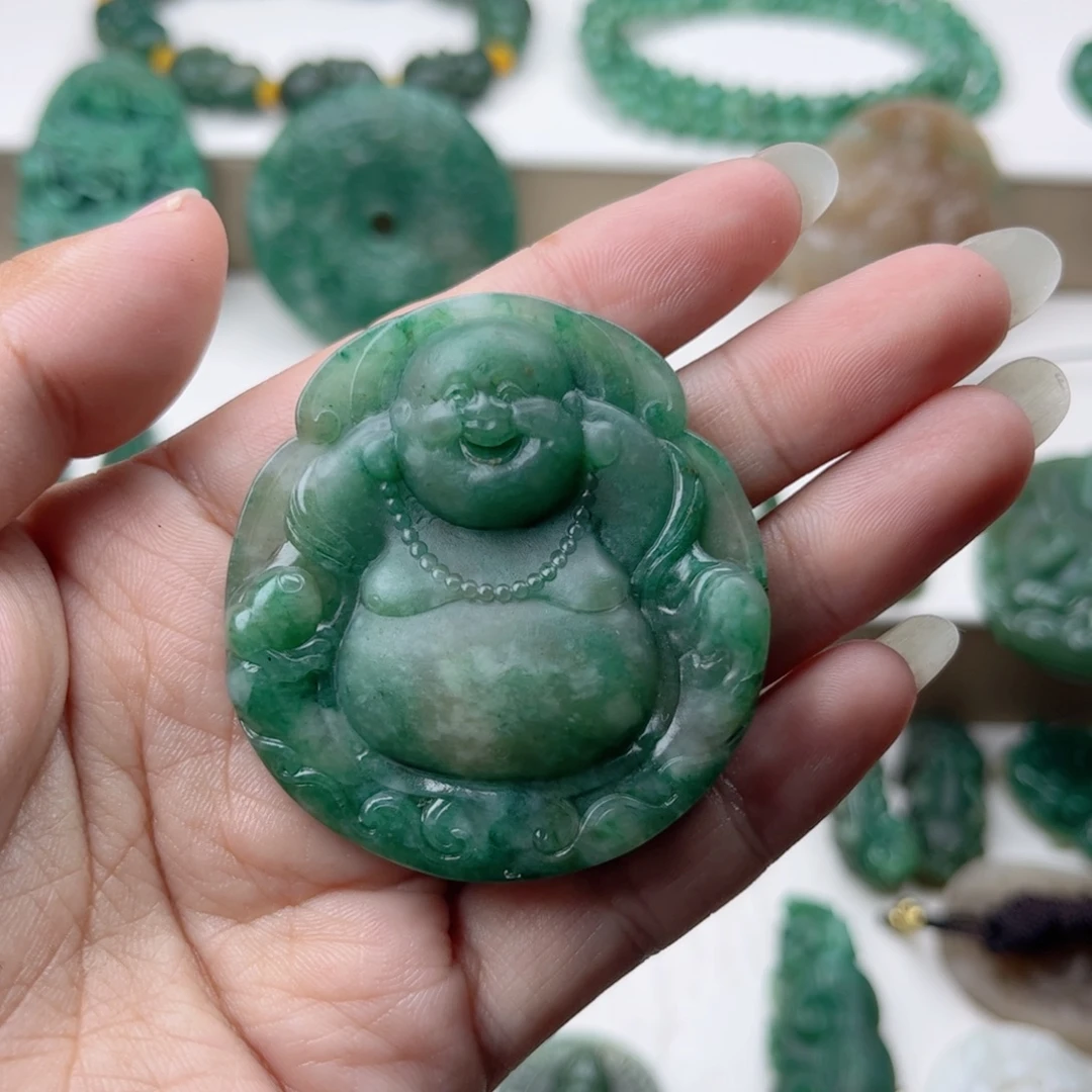 浮***云未镶嵌独山玉挂件