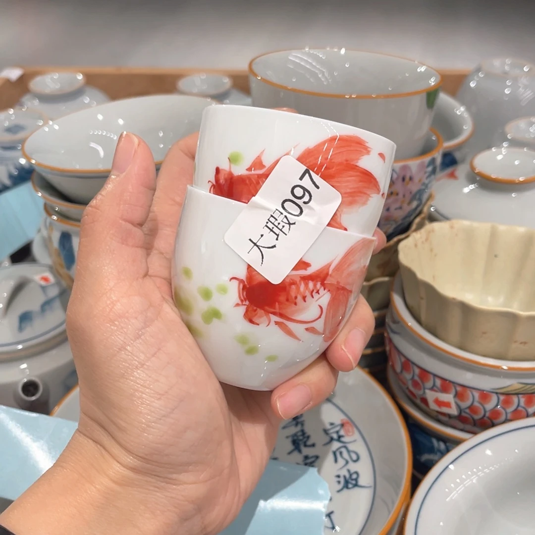 釉下手绘茶具微瑕