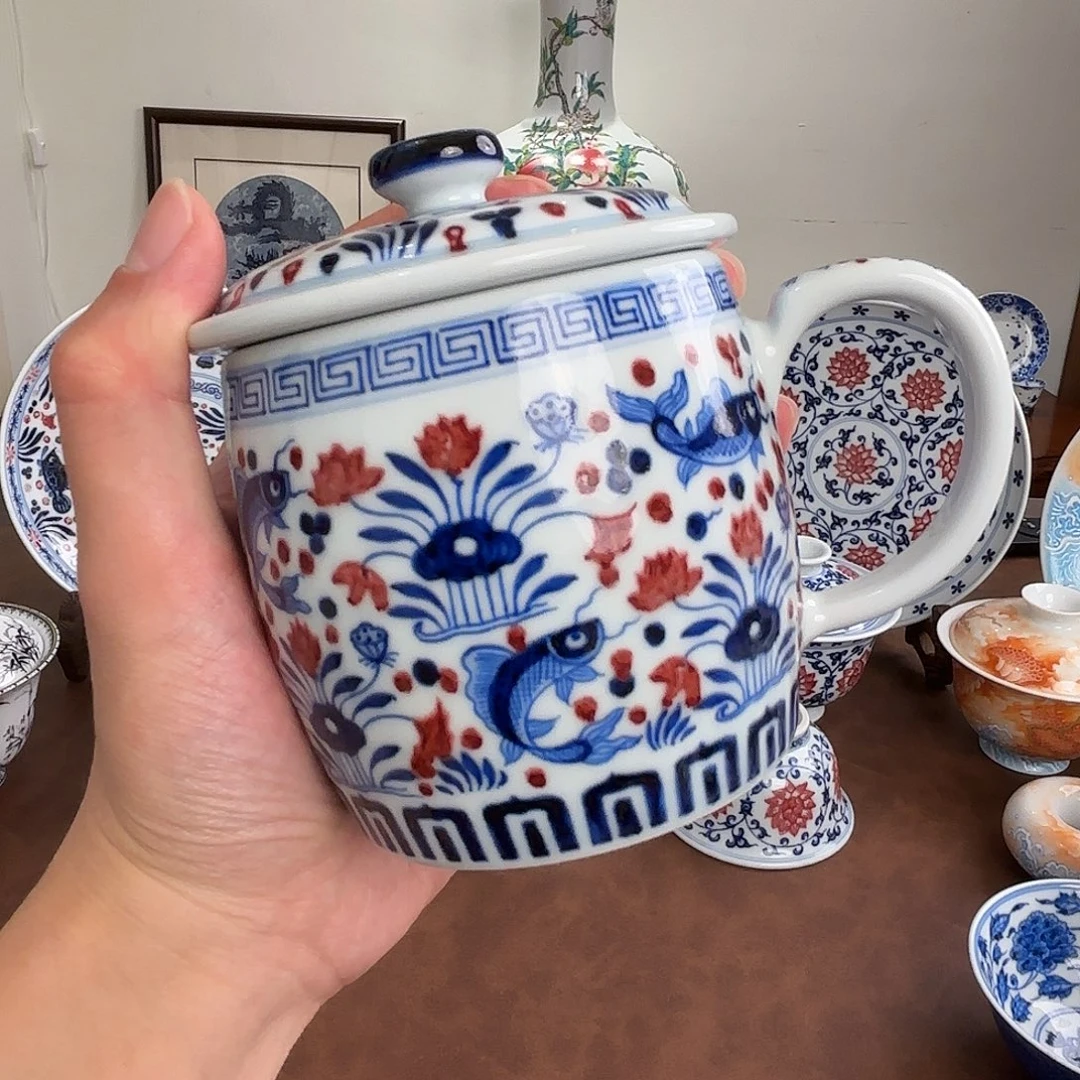 青花釉里红鱼藻纹办公杯