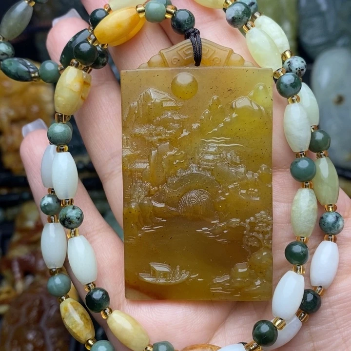 蛇纹石玉未镶嵌颈饰