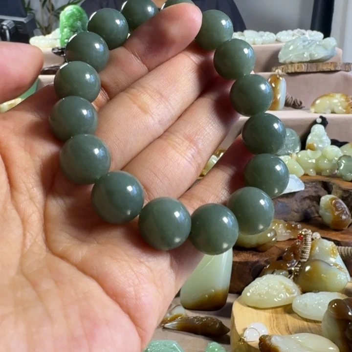 和田玉（糖玉）未镶嵌颈饰