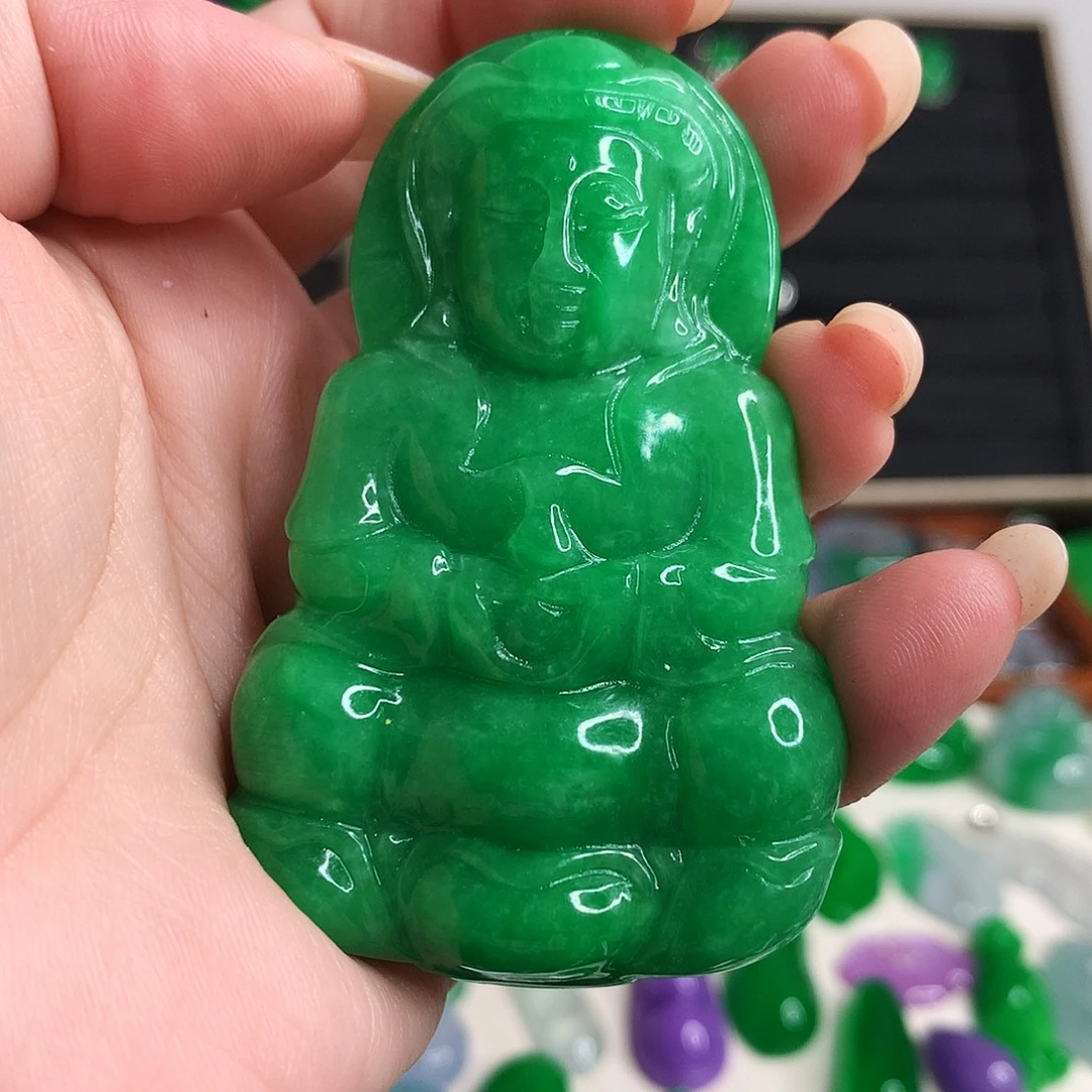 朱***才未镶嵌翡翠手饰优化816