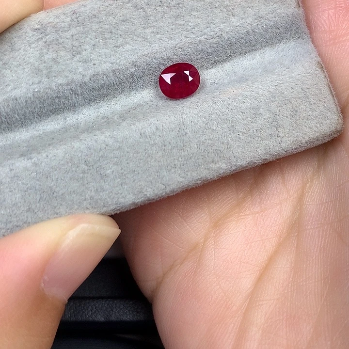 红宝石裸石0.96ct缅甸鸽血红红宝石