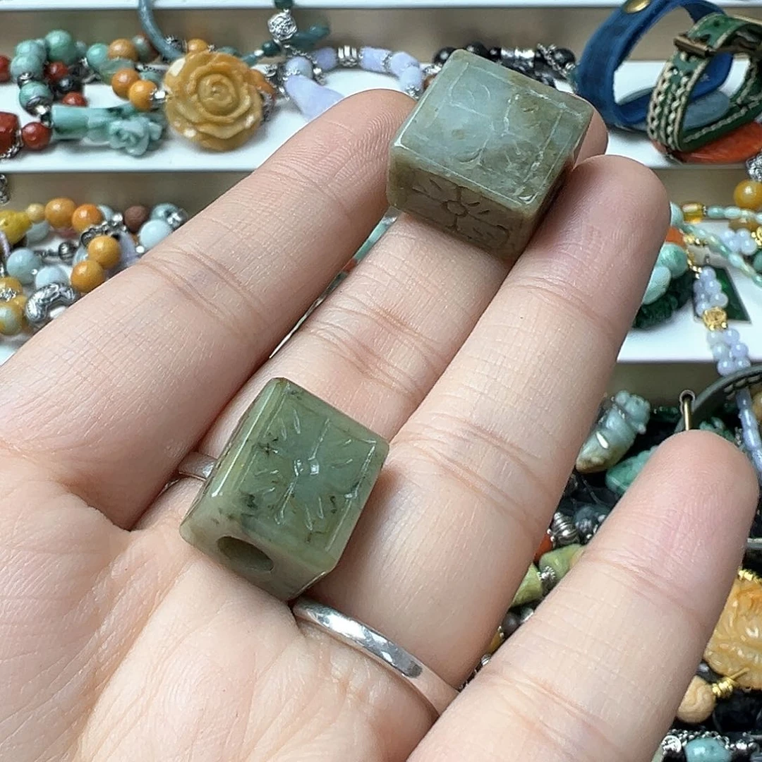 翡翠戒指未镶嵌蛋***跑炸