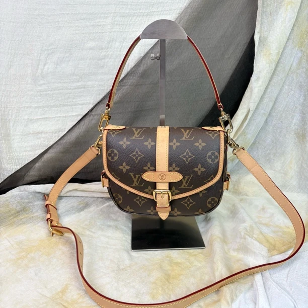 95新 LouisVuitton/路易威登 原皮老花双子星bb单肩斜挎包