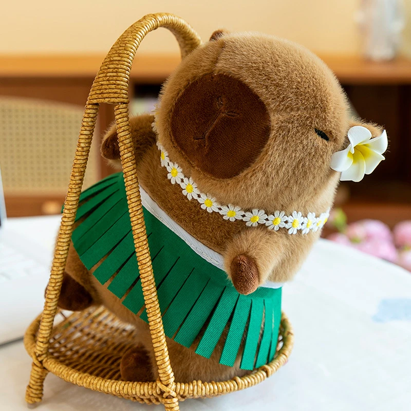 沙滩裙水豚毛绒玩具可爱卡皮巴拉绿色草裙花花玩偶抱枕礼物