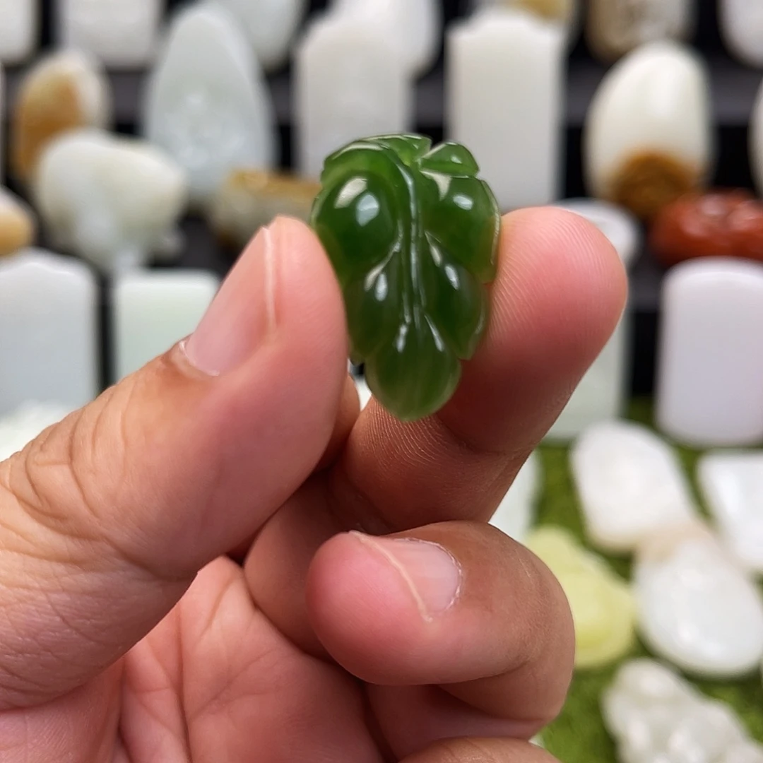 和田玉（碧玉）未镶嵌颈饰