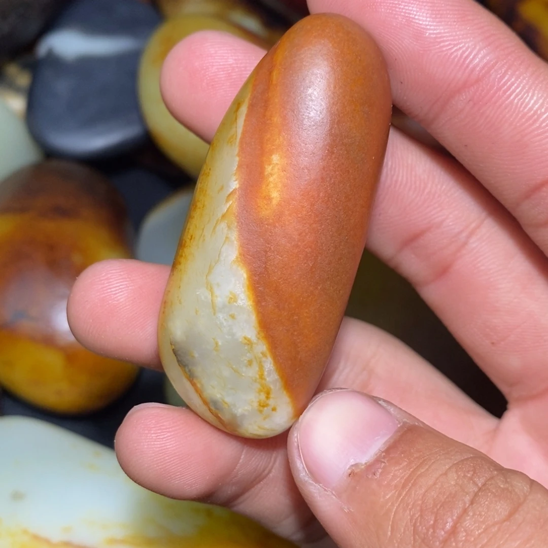 和田玉未镶嵌珠宝奇石