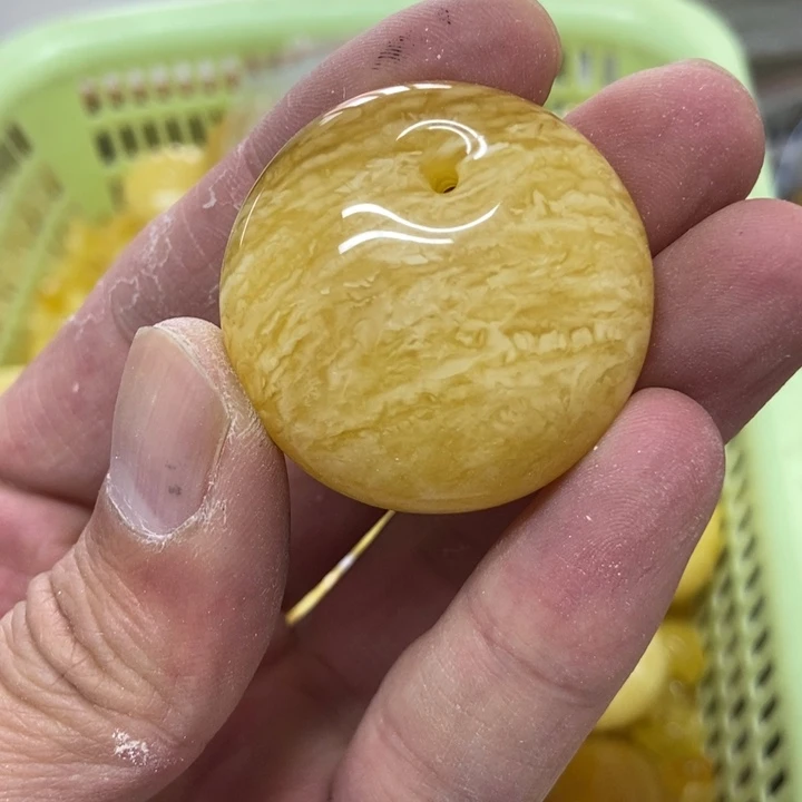 未镶嵌蜜蜡裸石吊坠