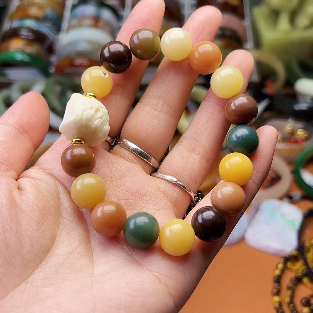 石英质玉颈饰未镶嵌