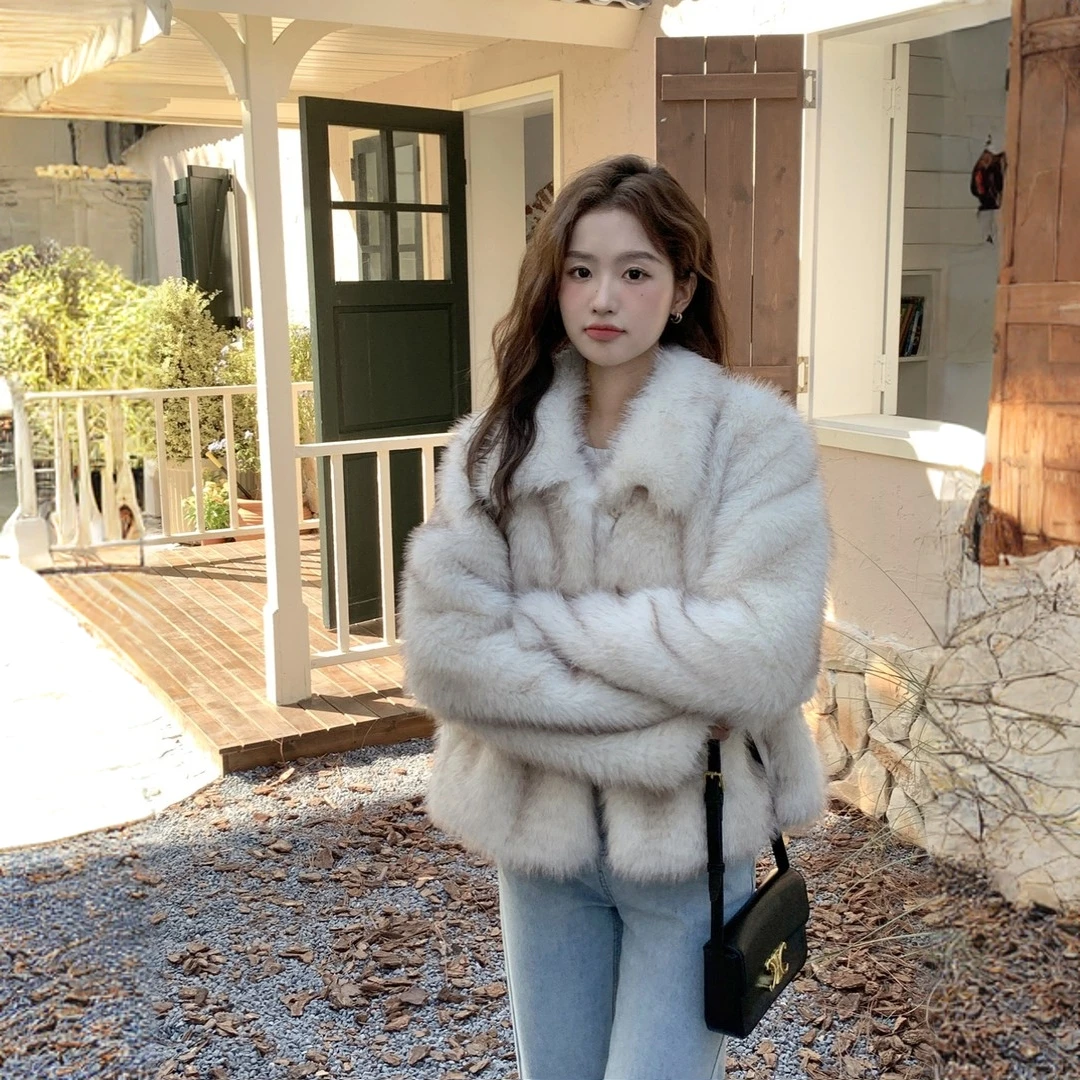 皮毛一体毛毛外套女短款秋冬气质毛毛上衣小香风宽松